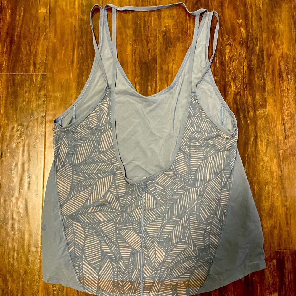 Lululemon open back tank size 8